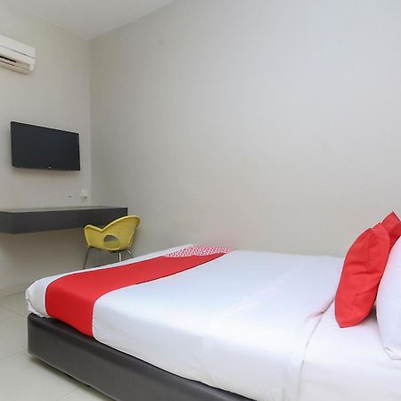 Nice Stay Three Six Five Services Kuching Luaran gambar