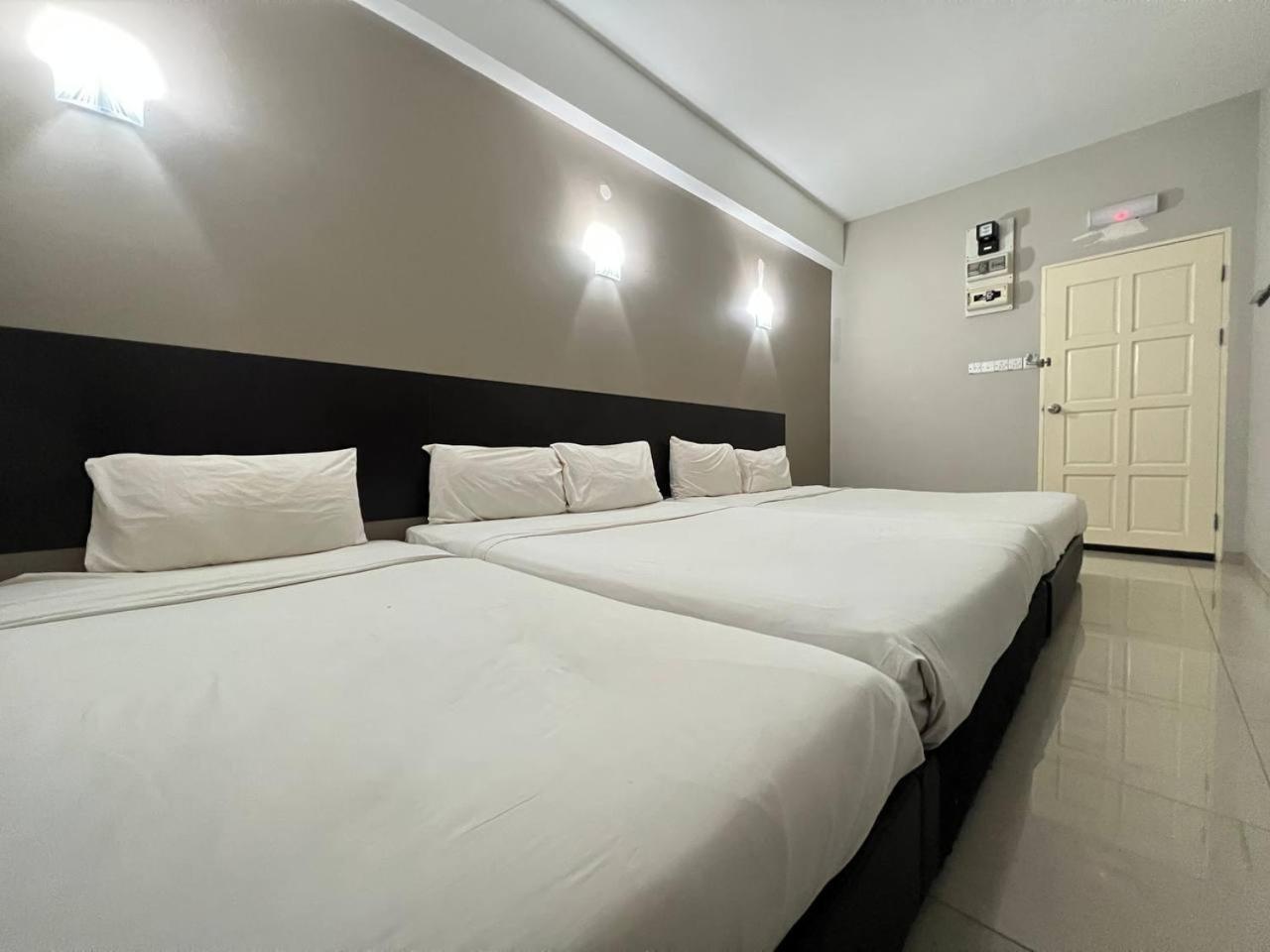 Nice Stay Three Six Five Services Kuching Luaran gambar