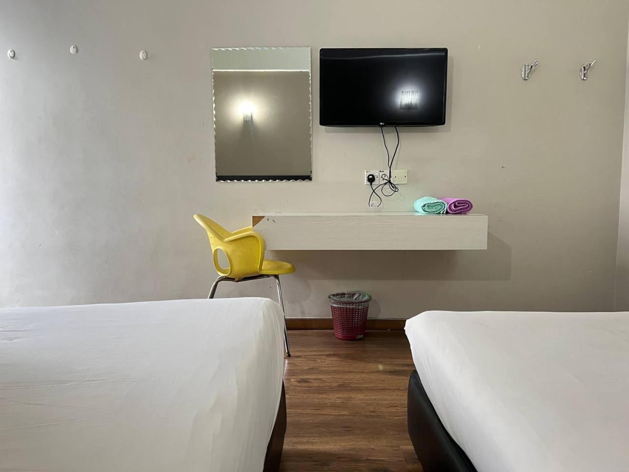 Nice Stay Three Six Five Services Kuching Luaran gambar