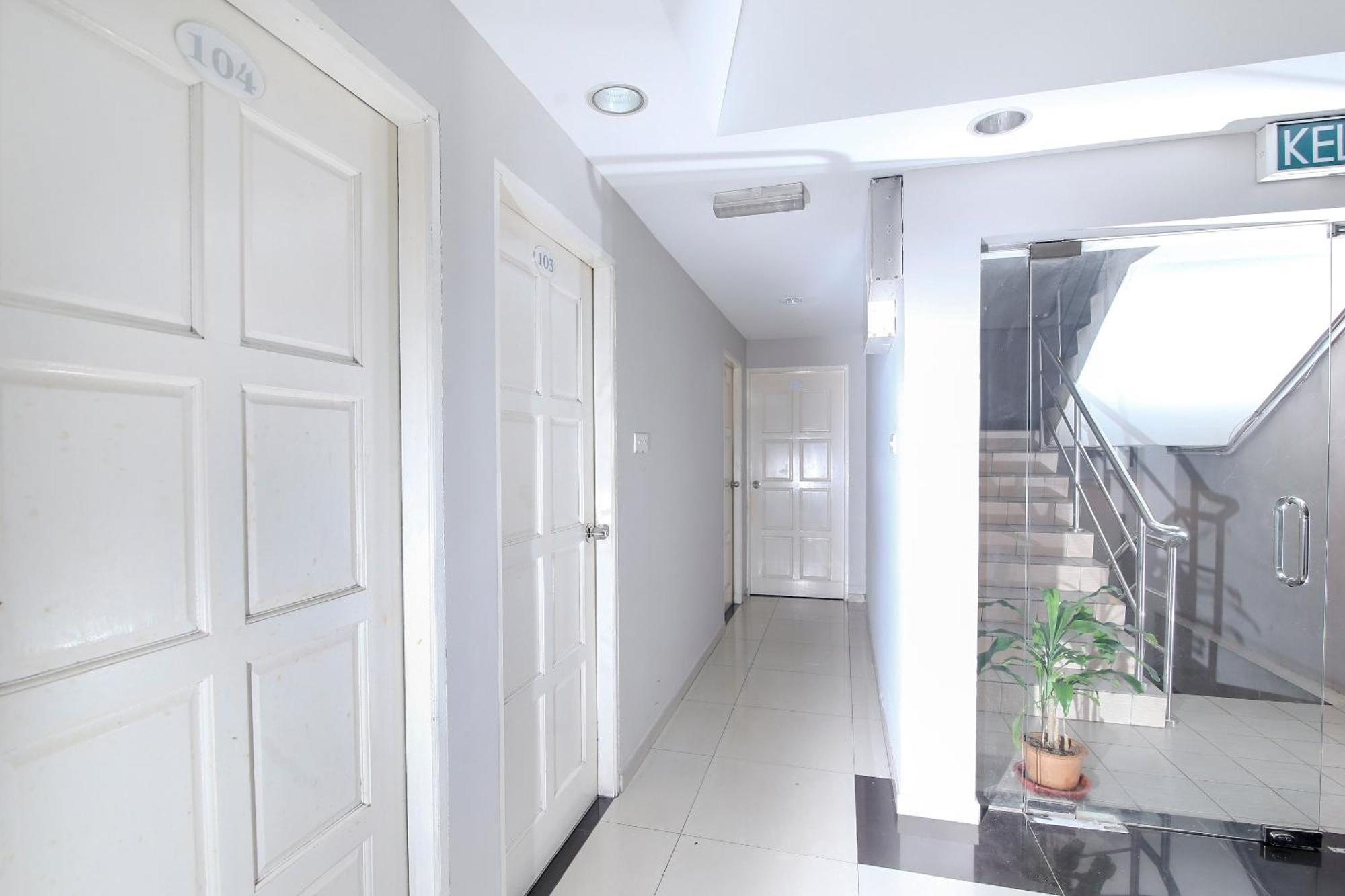Nice Stay Three Six Five Services Kuching Luaran gambar
